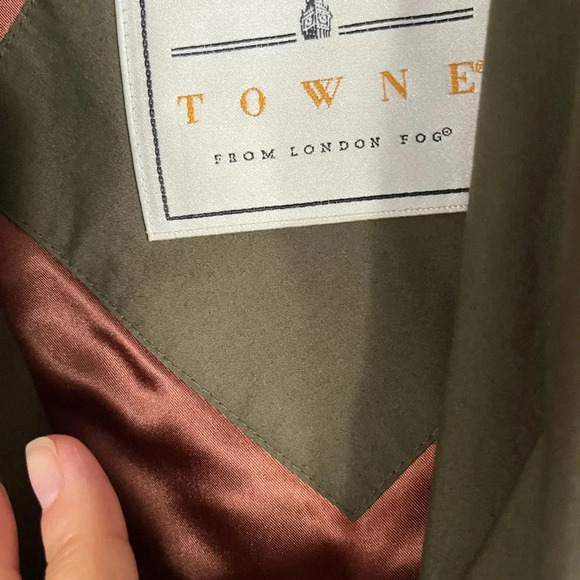 London Fog Trenchcoat - Picture 11 of 11